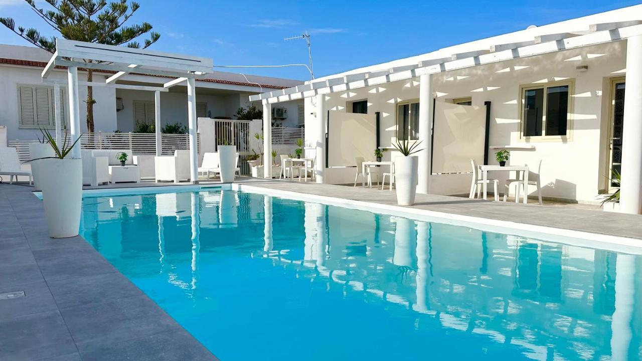Case Vacanze "Estremo Sud" LMP Buitenkant foto